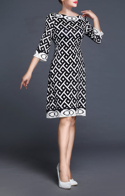 DL Fashion One Line Neck Slim Fit Black and White Plaid Knit Dress 3458