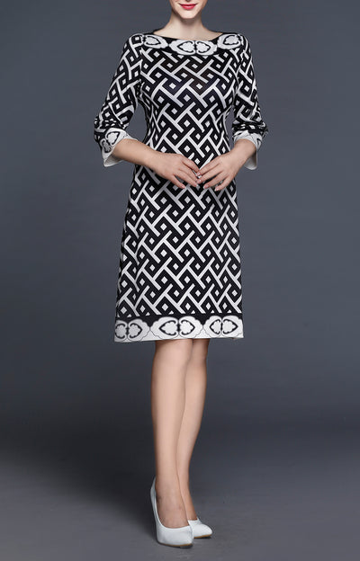 DL Fashion One Line Neck Slim Fit Black and White Plaid Knit Dress 3458